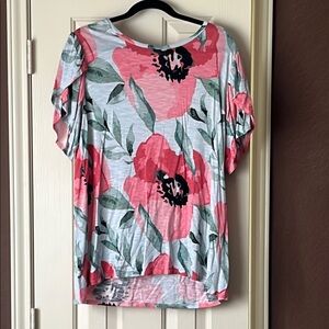 LuLaRoe Pink Floral Short Sleeve Top